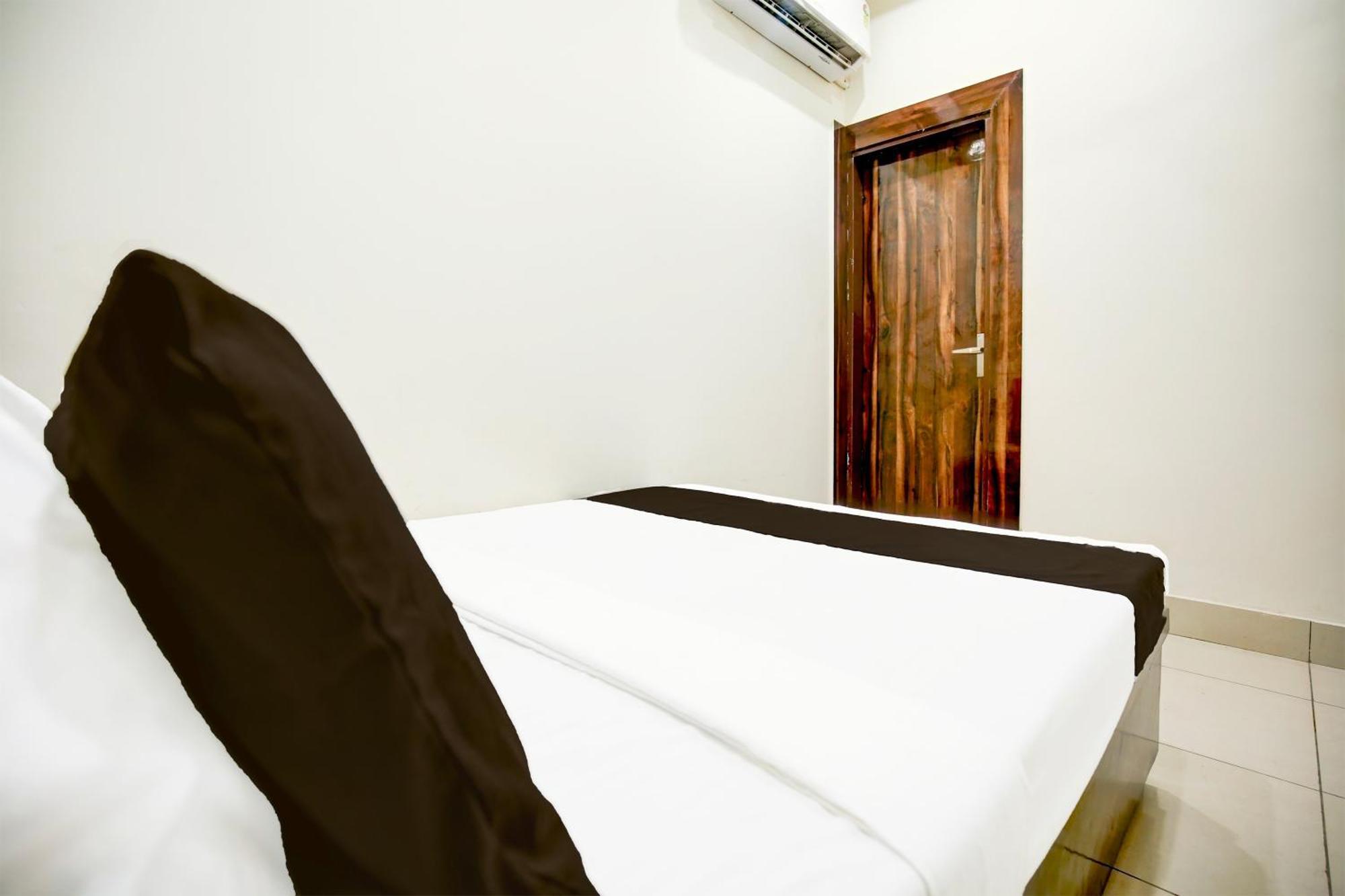 Hotel O A Kurukshetra Екстериор снимка